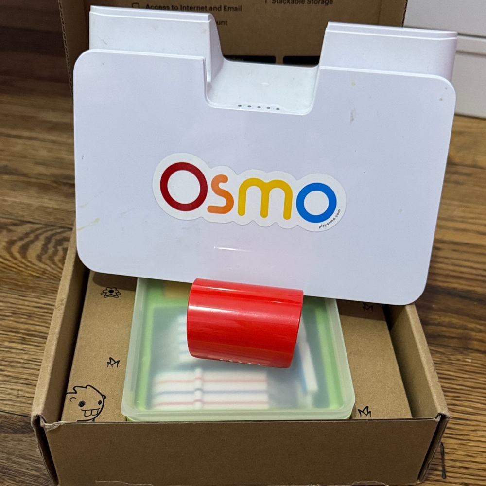 Osmo Kids White and Red Interactive Learning Base